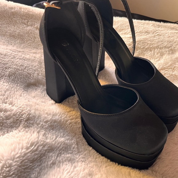 Dynamite Black Platform Shoes - Picture 4 of 4